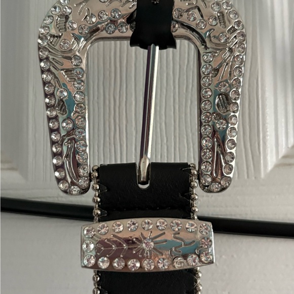 BKE Silver and Black Embellished Belt - Picture 3 of 6